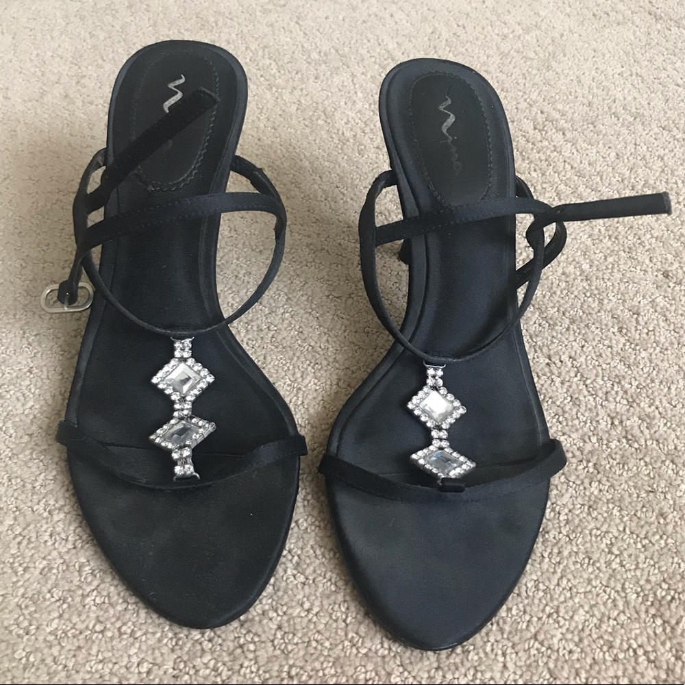 Nina 3 in dress shoes